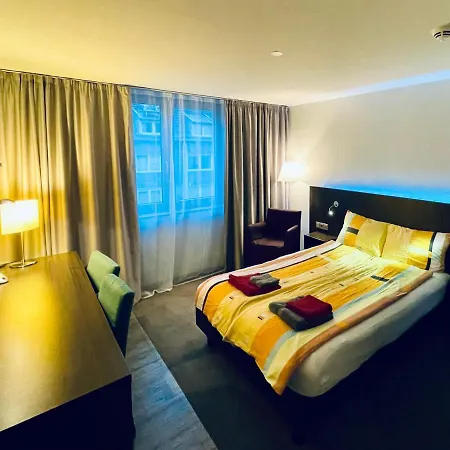4* Boutique Zimmer Am Hafen + Oepnv & Tg *