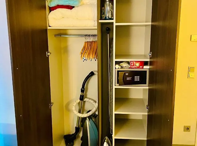 Apartman 4* Boutique Zimmer Am Hafen + Oepnv & Tg Düsseldorf