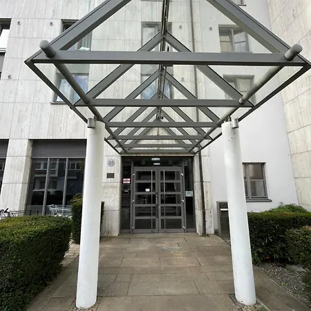 4* Boutique Zimmer Am Hafen + Oepnv & Tg דירה דיסלדורף