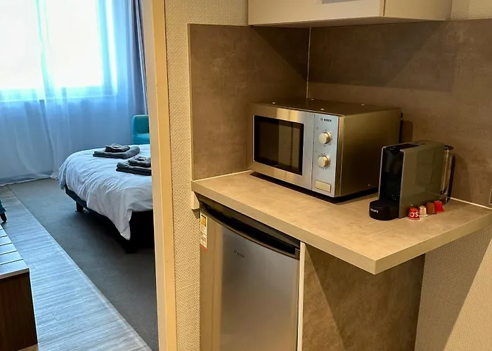 4* Boutique Zimmer Am Hafen + Oepnv & Tg Apartmán *
