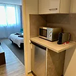 4* Boutique Zimmer Am Hafen + Oepnv & Tg Apartmán *