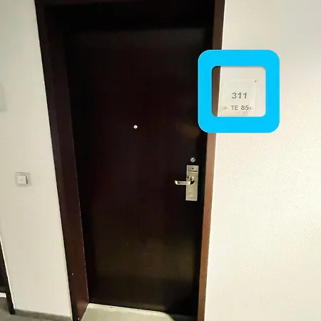 4* Boutique Zimmer Am Hafen + Oepnv & Tg * デュッセルドルフ